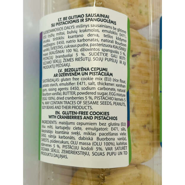 Sausainiai su pistacijomis ir spanguolėmis  1